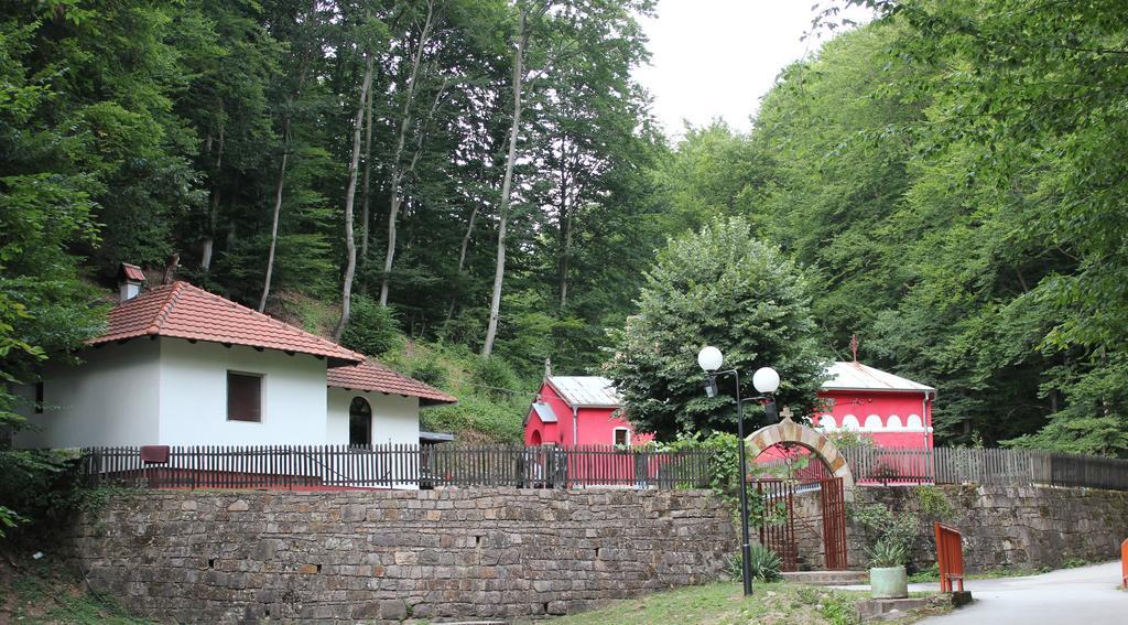 Guesthouse Edelnice Gornja Trepča Exterior foto