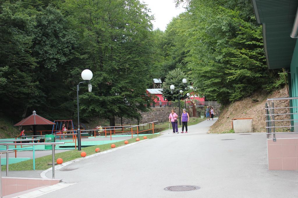 Guesthouse Edelnice Gornja Trepča Exterior foto